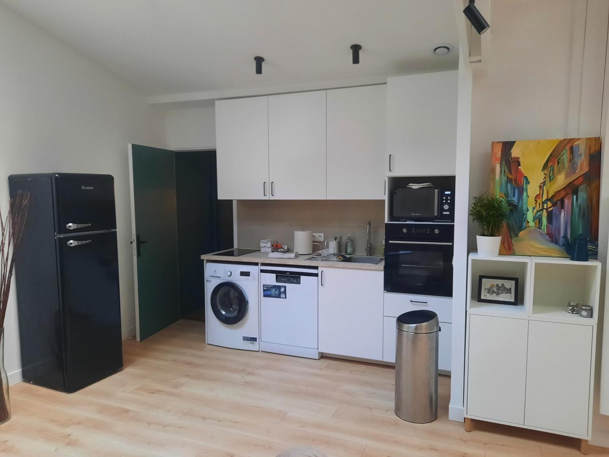 Loft 4-5 Personnes A Montmartre - Parking Prive Sur Reservation Paris Exterior foto